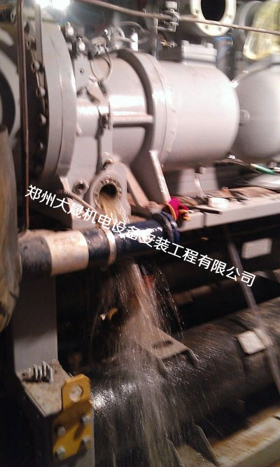 螺桿機進水的維修